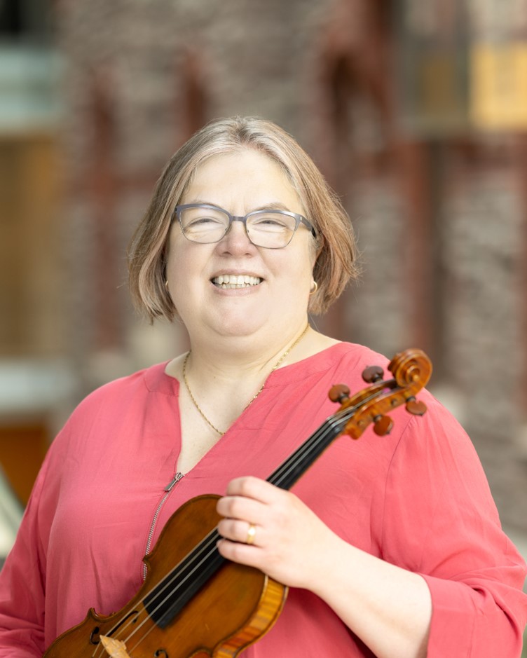 Kelly Parkins-Lindstrom Photo